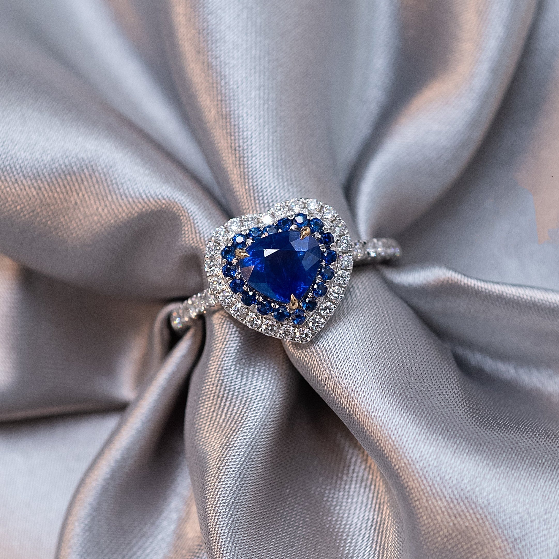 JY018 Cornflower Sapphire | Natural Diamond VVS1/VVS2 | 18K Gold | Excellent Cut | Customizable | Exquisite Gift | Wedding | Anniversary Customization