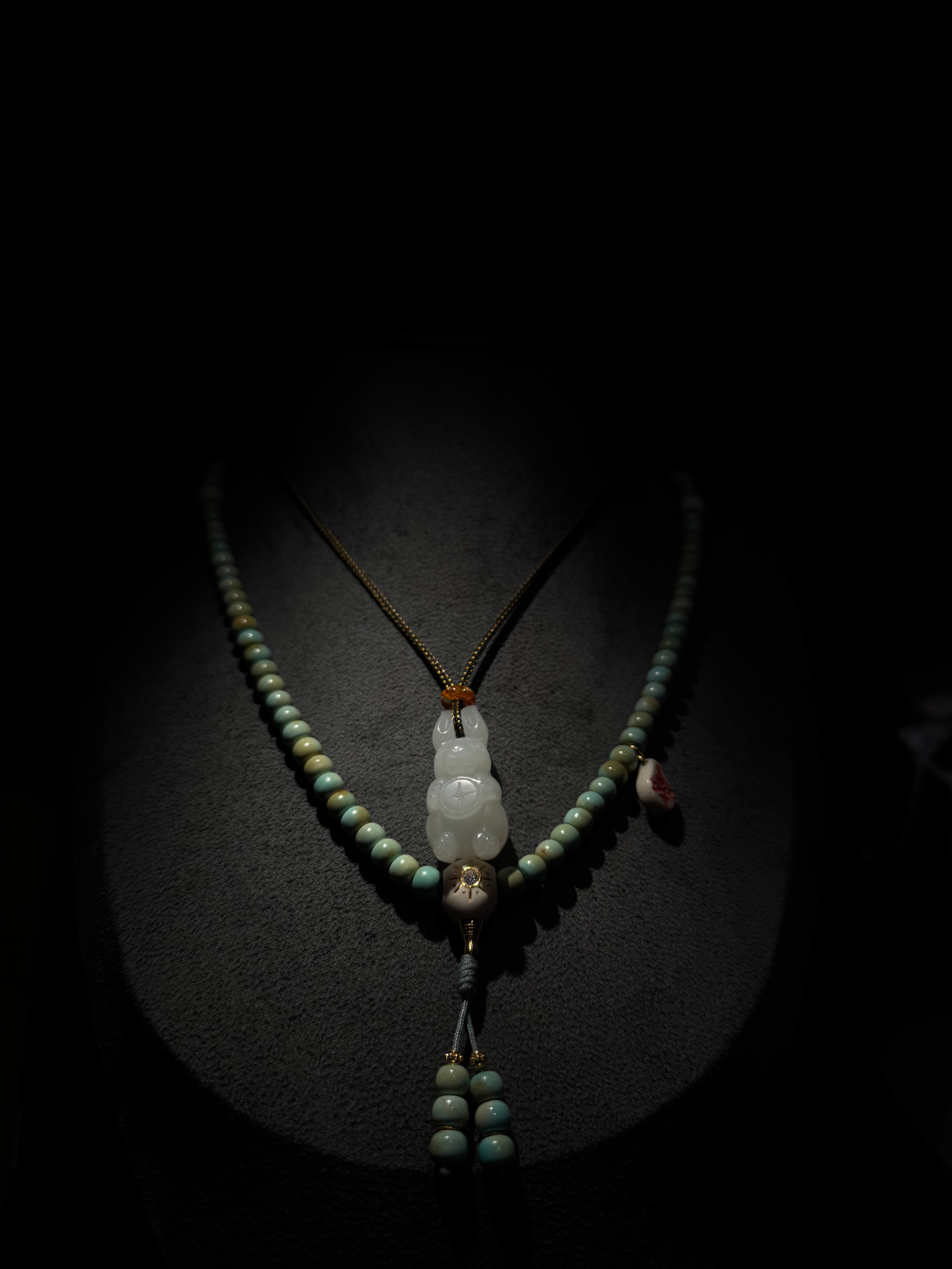 Jy033 18K Gold | Fine Jewelry |necklace| Perfect Gift|Hotan jade seed material| Designer Original|Rabbit