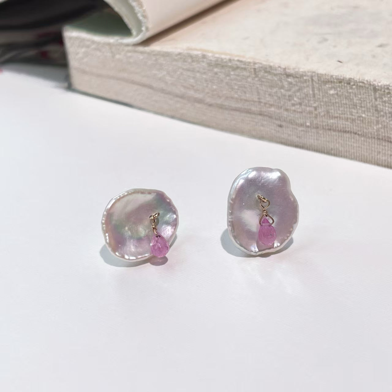 JY044 | 18K Gold Pink Sapphire | High Quality | Akoya Japanese Pearls | High-Quality Gift|